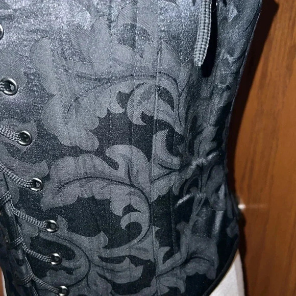 Gallery Serpentine Gothic Brocade Lace Up Corset Victorian Top - Picture 4 of 16